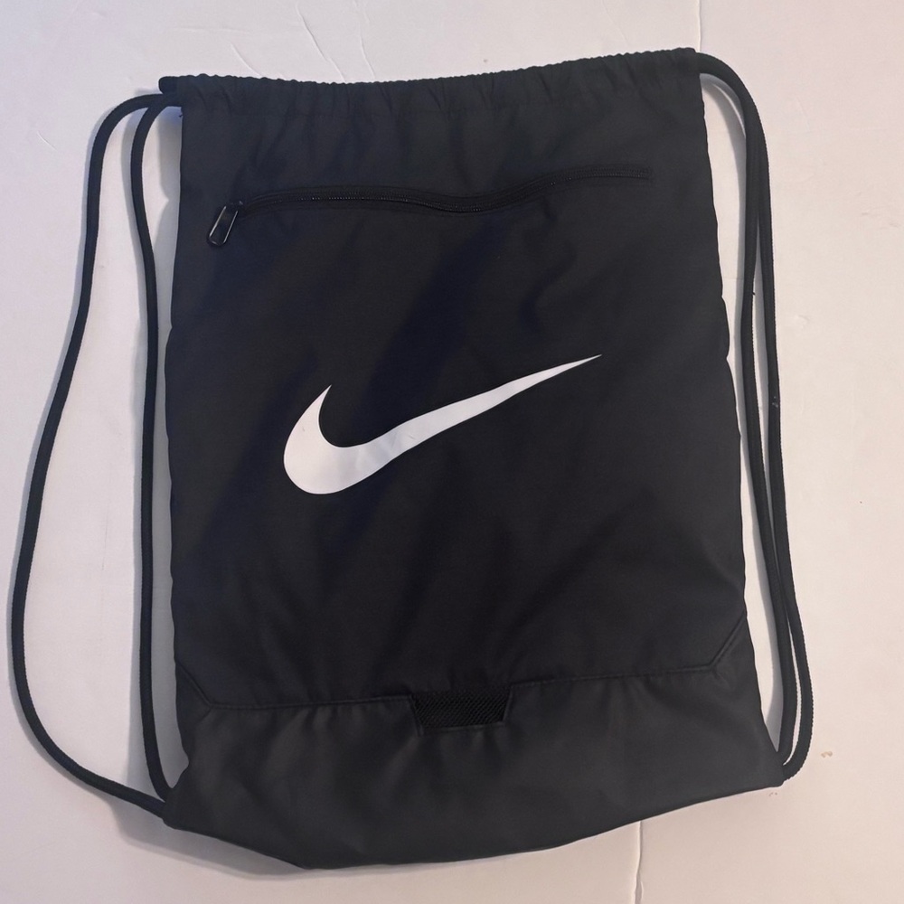 Nike Men's Brasilia 9.5 Training Gym Sack (18L)